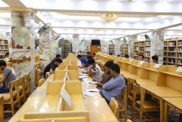 (متابعات)توافد اعداد كبيرة من طلبة الصفوف المنتهية والجامعات للعتبة الحسينية المقدسة الذين يشهدون الامتحانات النهائية في هذه الايام .