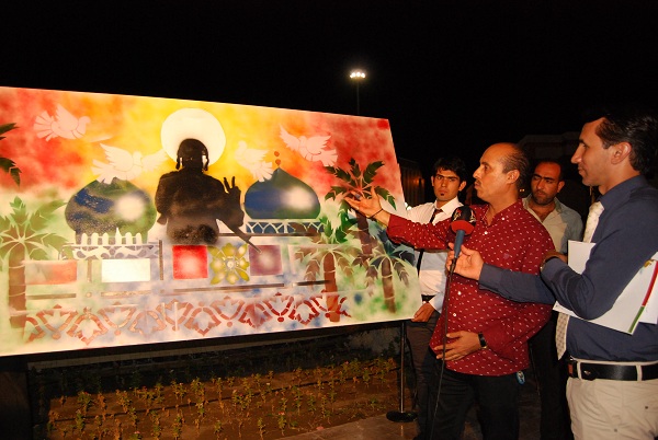 بالصور: جانب من مهرجان (بطاقات ملونة) المقام على حدائق مدينة الامام الحسن المجتبى (عليه السلام)