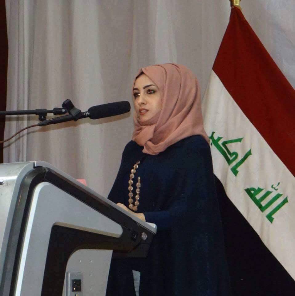 شاعرة عراقية شابة من كربلاء تحصد جائزة دولية للإبداع الشعري في لبنان.